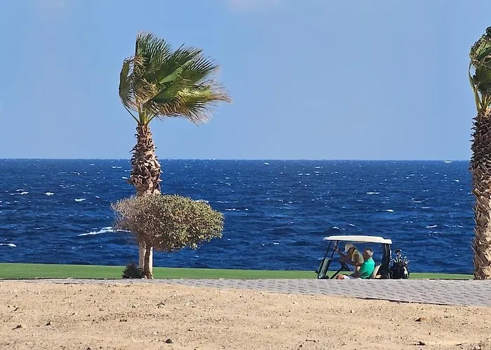 The Spacious Sea & Golf Retreat الغردقة