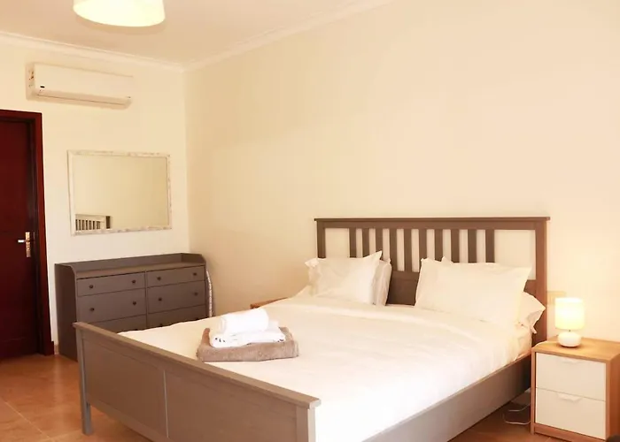 The Spacious Sea & Golf Retreat شقة *